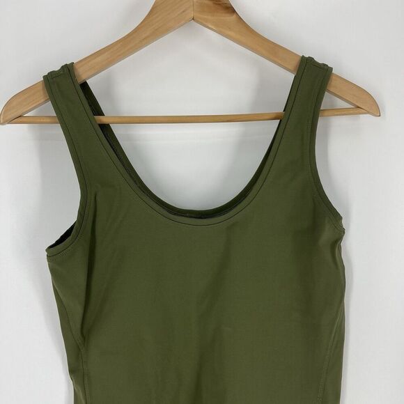 Spanx Tank Top Size Medium Womens Green The Get Moving Fitted Cropped Scoop Neck - Picture 2 of 7